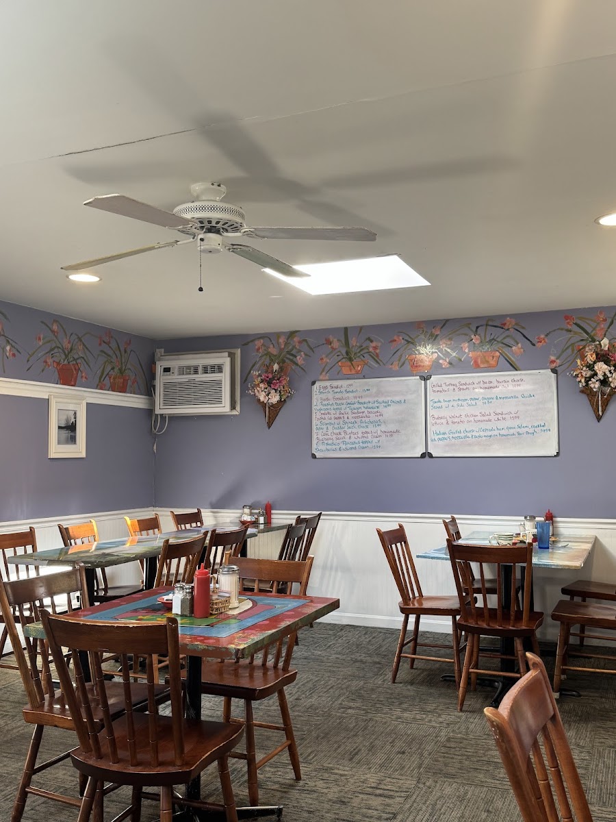 Cole Road Cafe